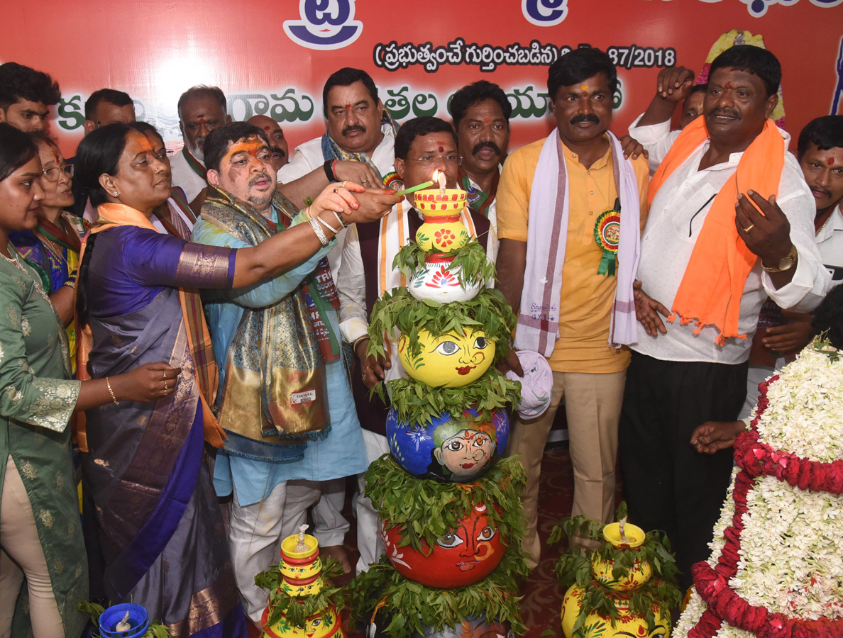 Bonalu Celebrations Begin At Golconda Fort Photos24