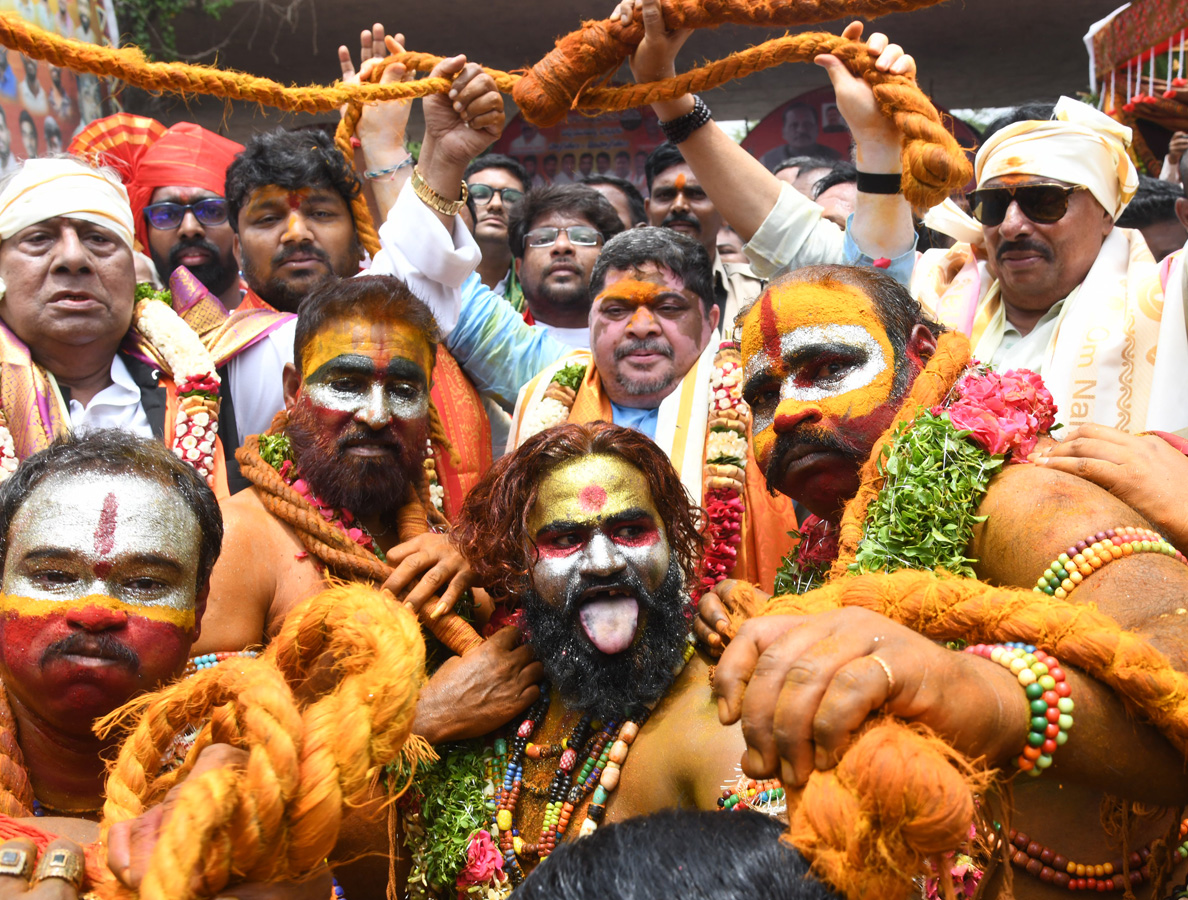 Bonalu Celebrations Begin At Golconda Fort Photos30