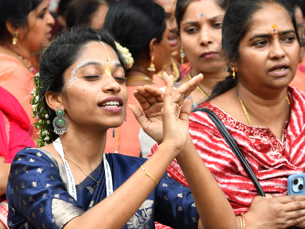 Thousands participate In Jagannath Rath Yatra In Hyderabad14