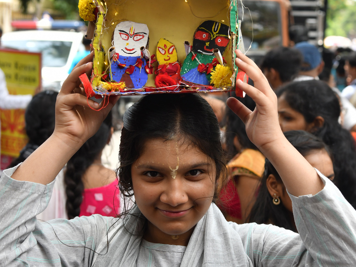 Thousands participate In Jagannath Rath Yatra In Hyderabad16