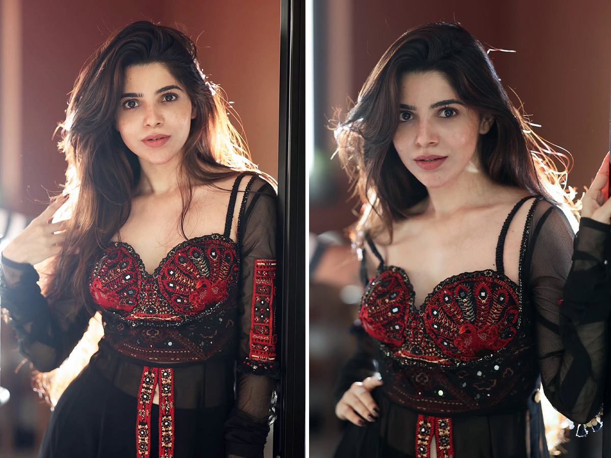 Divya Bharathi Stuns as a Modern Day Angel Her Gorgeous Photos Are Unmissable1