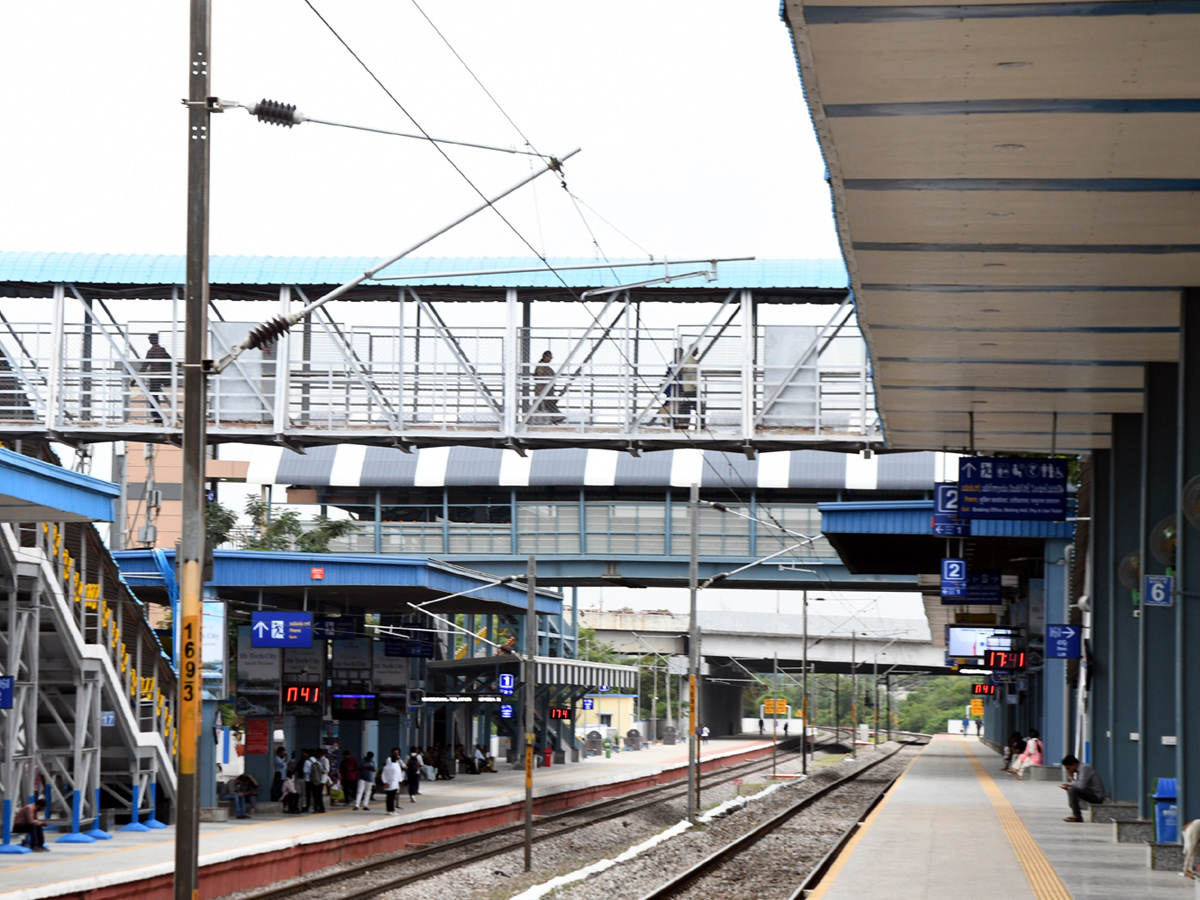 The Hitech City Railway station In Hyderabad Has taken on a New look: Photos7