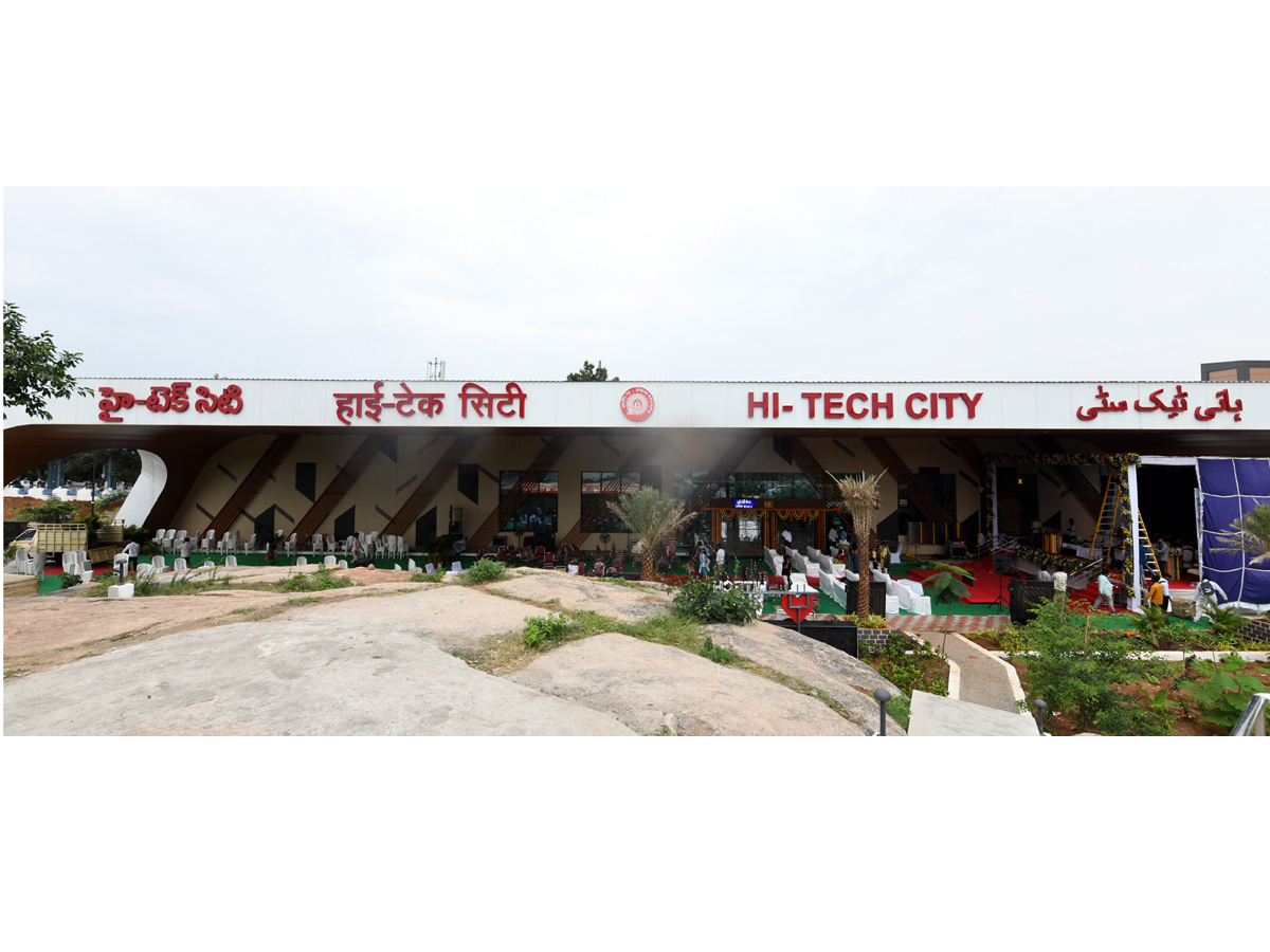 The Hitech City Railway station In Hyderabad Has taken on a New look: Photos9