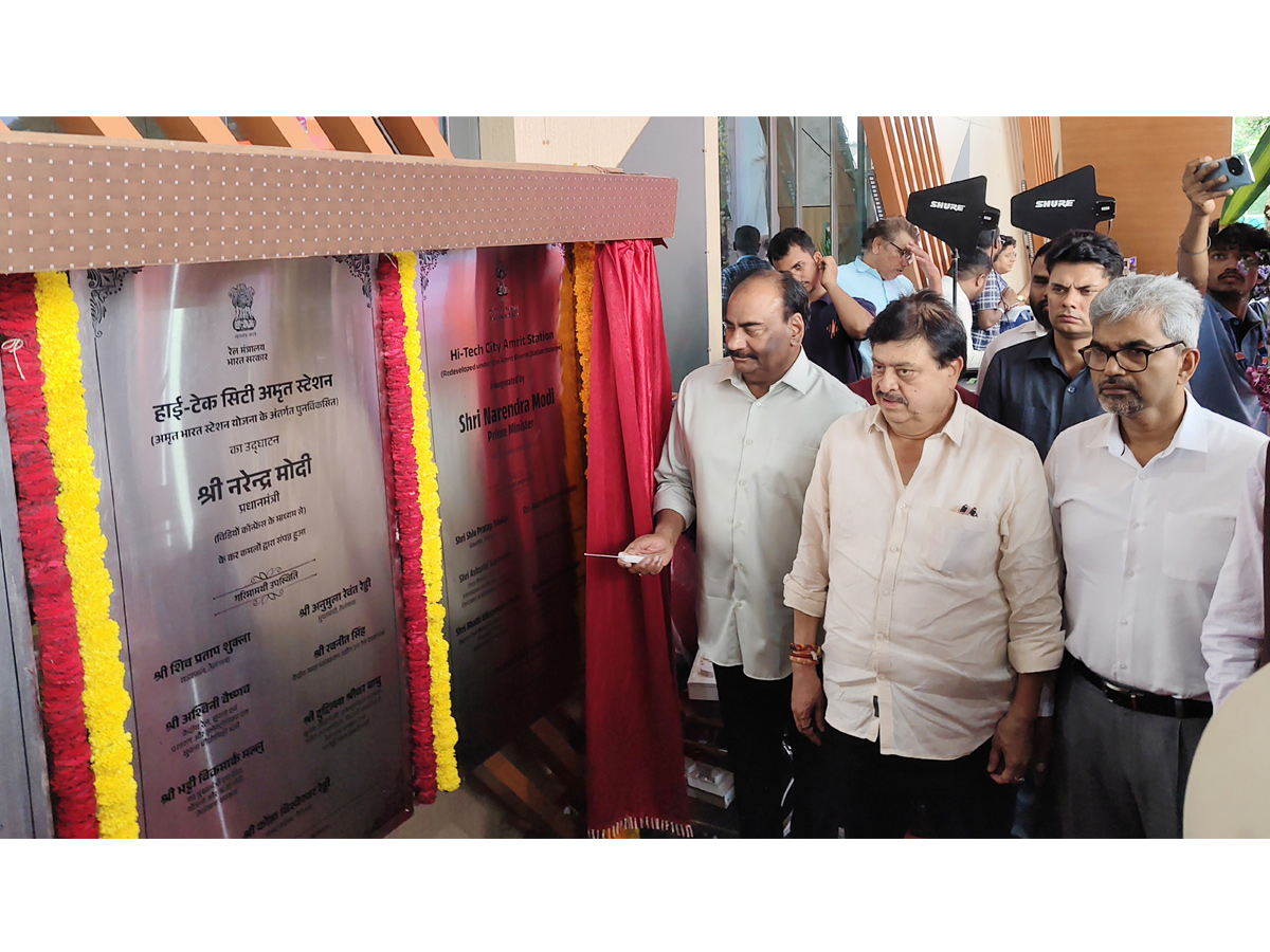 The Hitech City Railway station In Hyderabad Has taken on a New look: Photos2