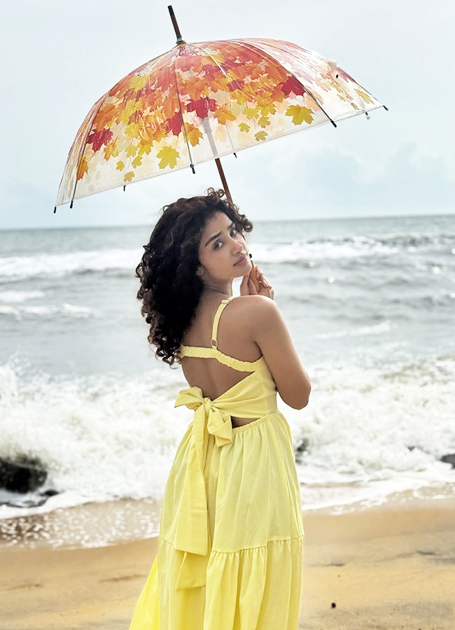 Curly Hair Stunning Glamour Photos14