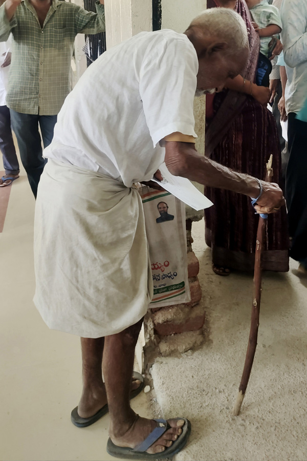 Best Photos of The Week in AP and Telangana Photo Gallery24