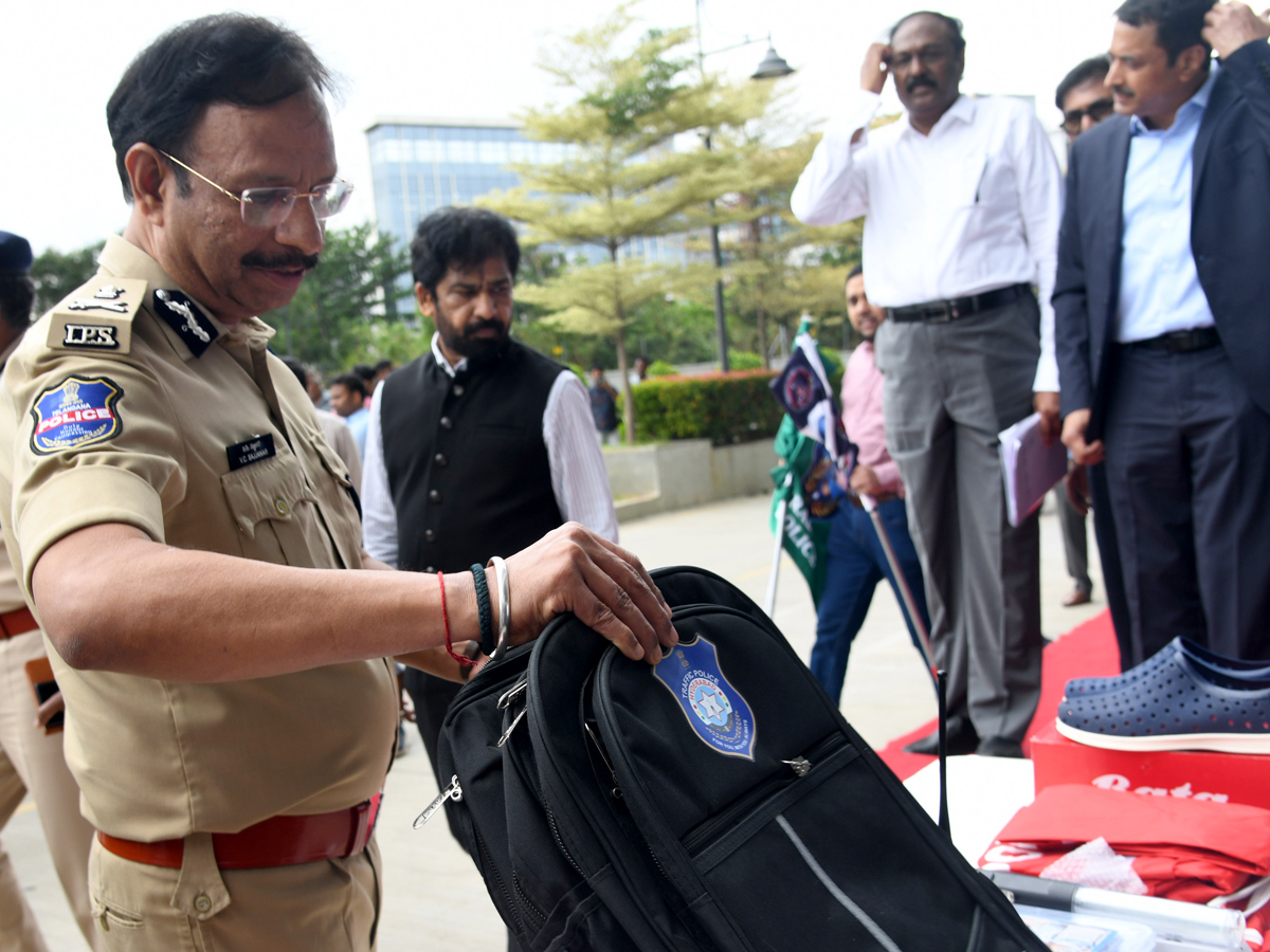 Hyderabad Gets 30 New Traffic Patrol Bikes Photos11