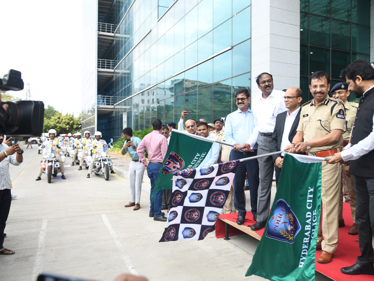 Hyderabad Gets 30 New Traffic Patrol Bikes Photos12