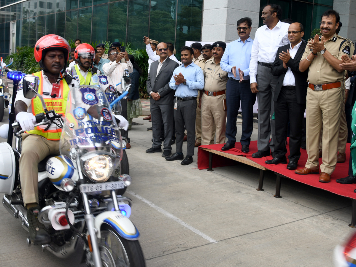 Hyderabad Gets 30 New Traffic Patrol Bikes Photos15