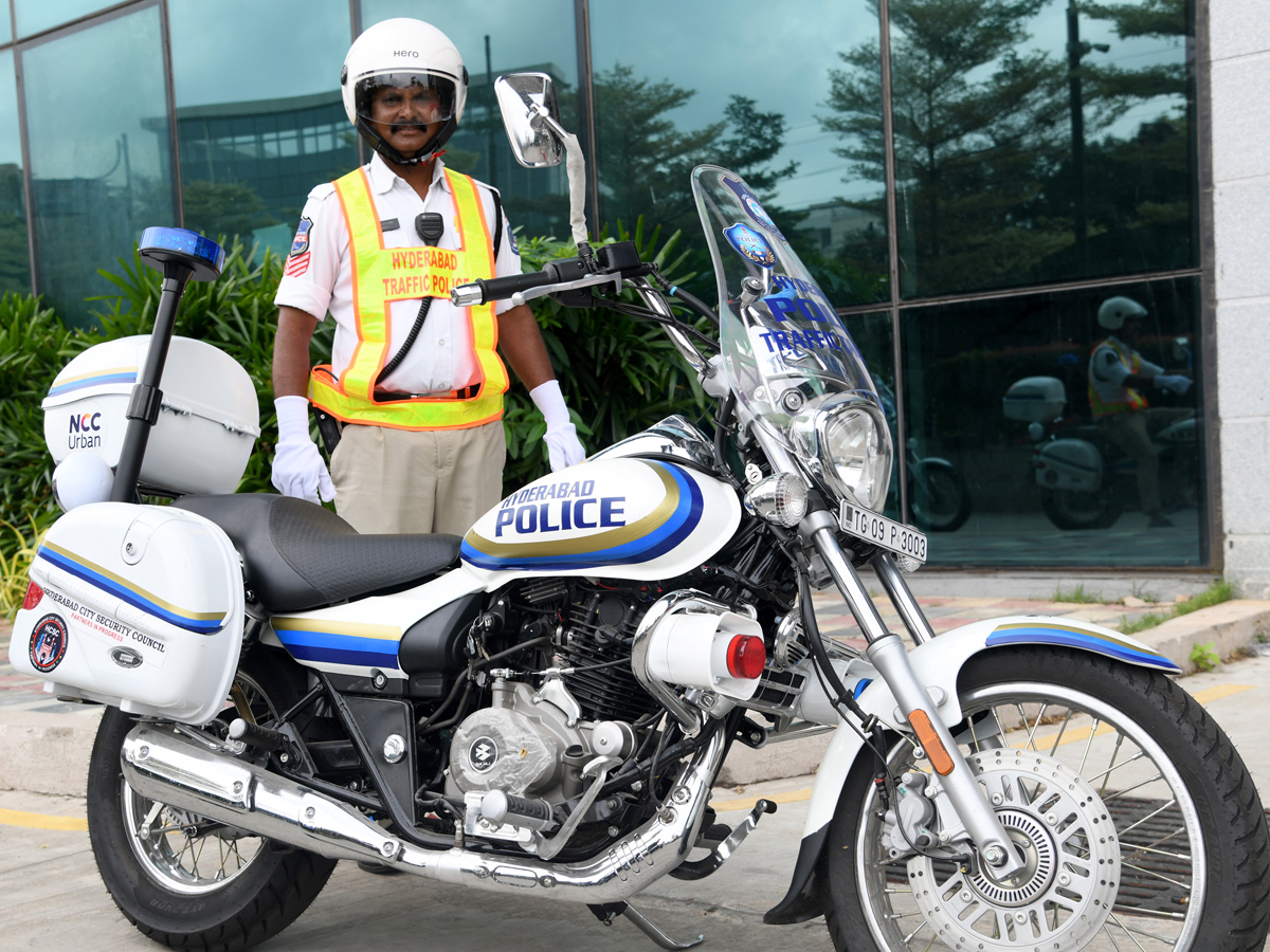 Hyderabad Gets 30 New Traffic Patrol Bikes Photos4