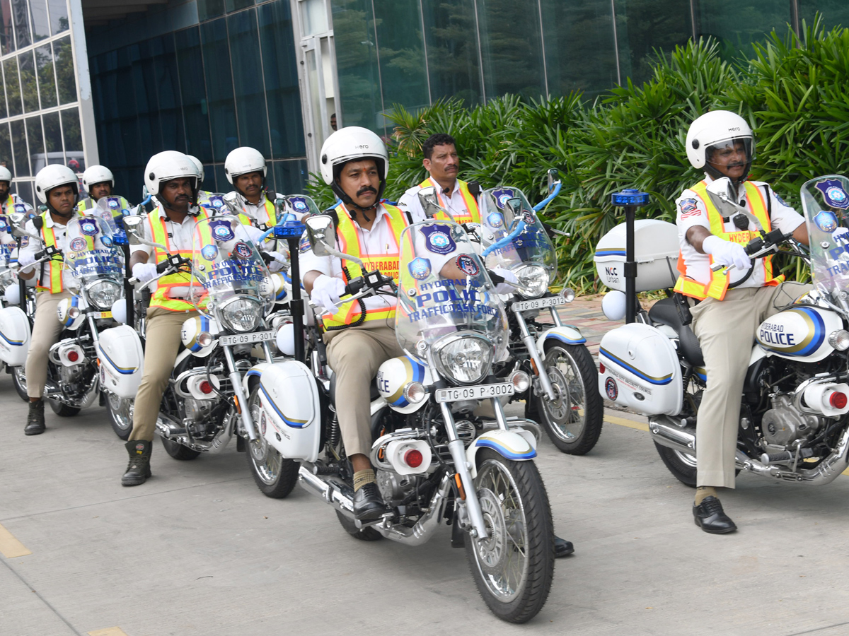Hyderabad Gets 30 New Traffic Patrol Bikes Photos7