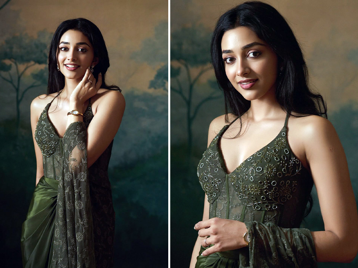 Trending Heroine Preity Mukhundhan Photos1