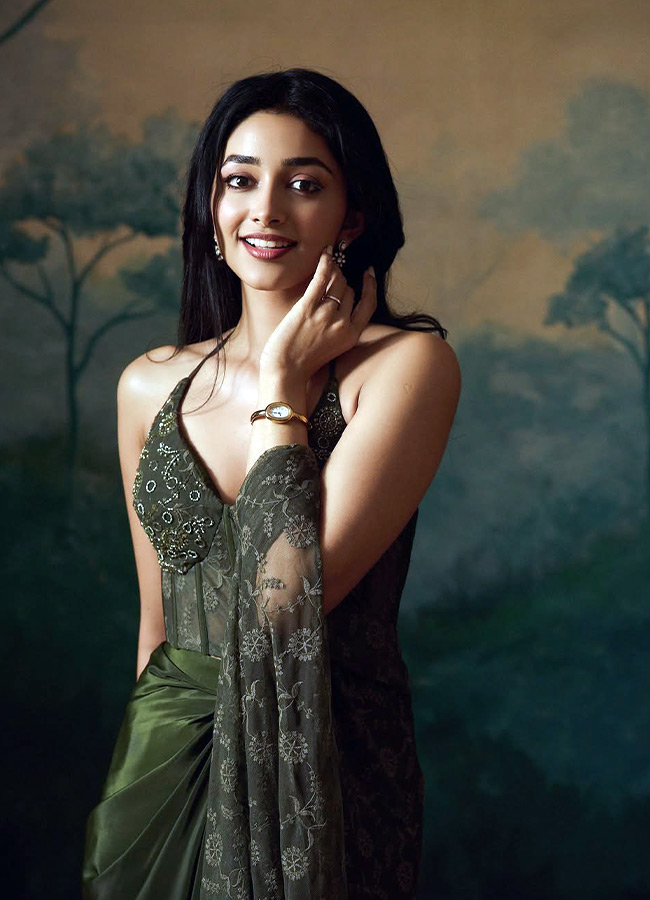 Trending Heroine Preity Mukhundhan Photos6