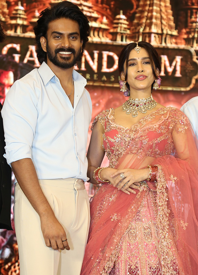 Nagabandham Pre Release Event HD Photos11