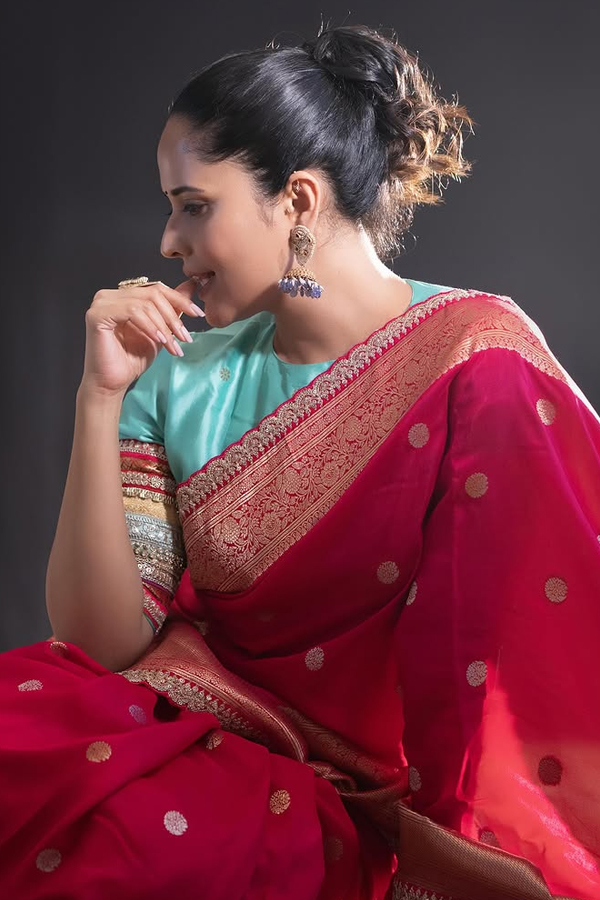 Simple superb stylish cute smile And beautiful saree looking By Actress And anchor Anasuya Photos11