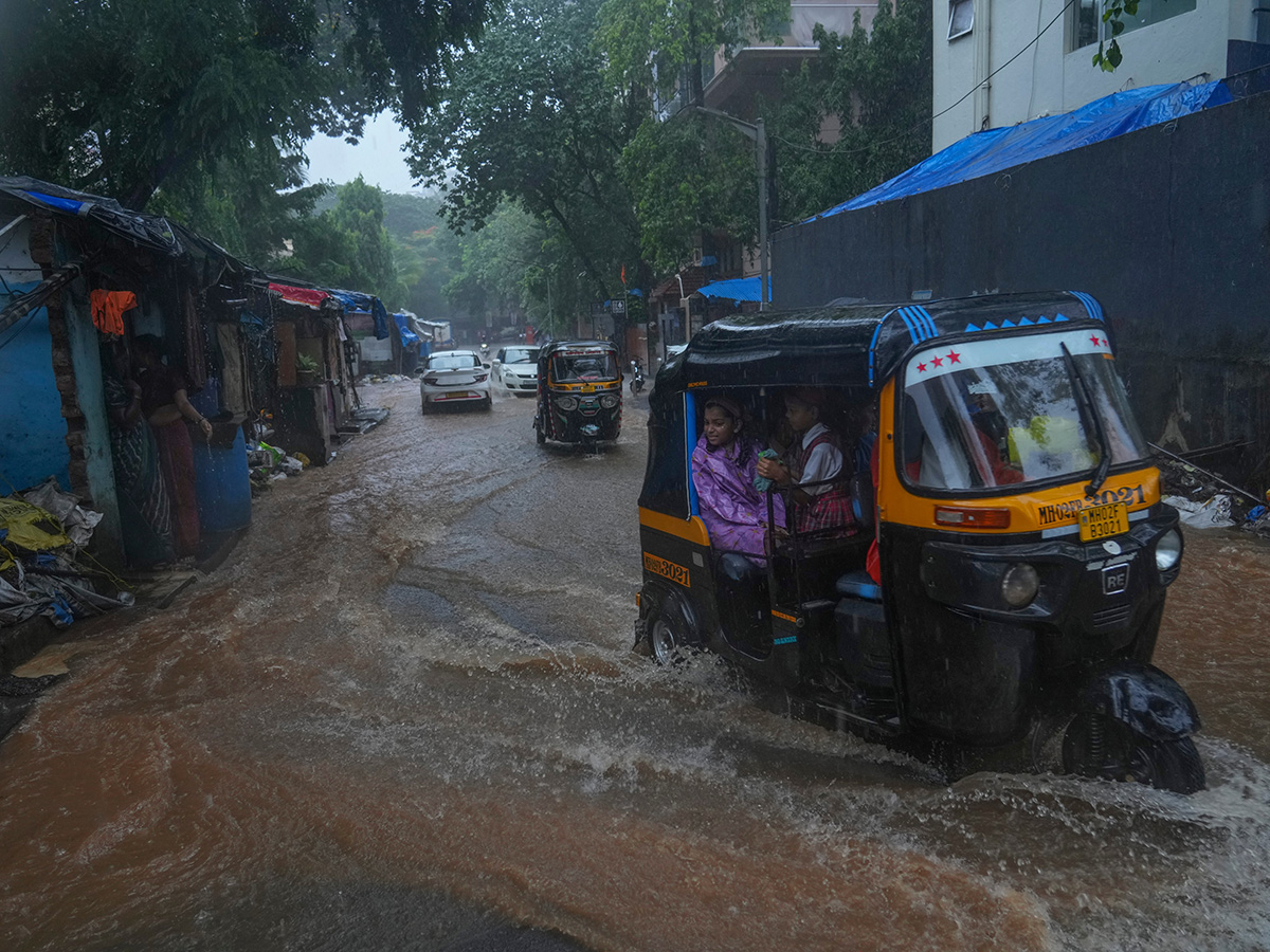 heavy rain in mumbai hd photos2