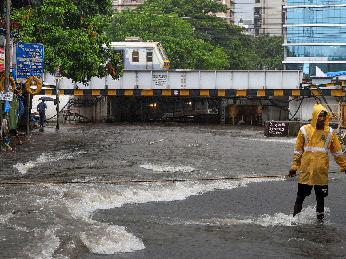 heavy rain in mumbai hd photos20