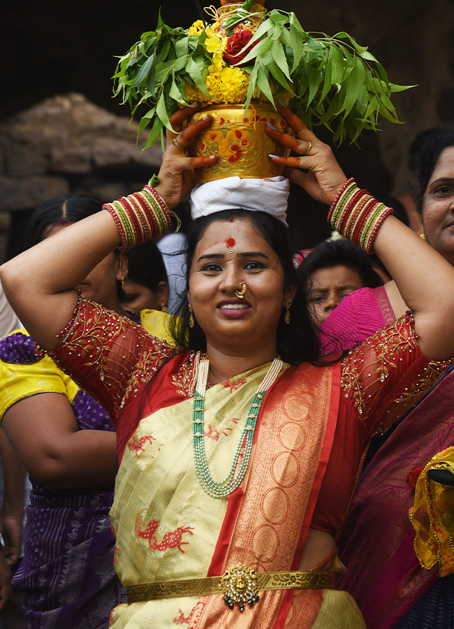 Seeking the Blessings of Goddess Mahankali at Golconda Hyderabad18