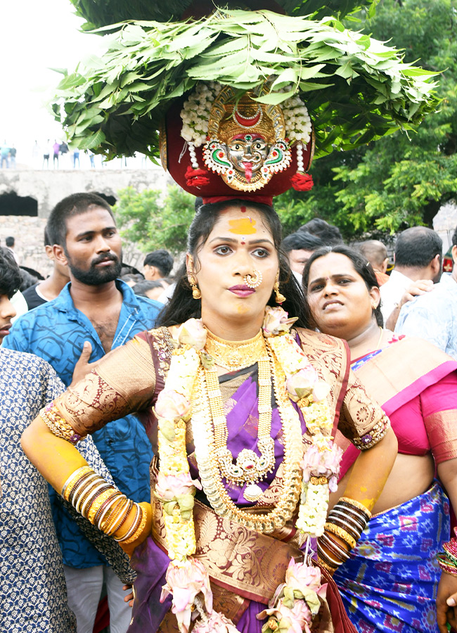 Seeking the Blessings of Goddess Mahankali at Golconda Hyderabad19
