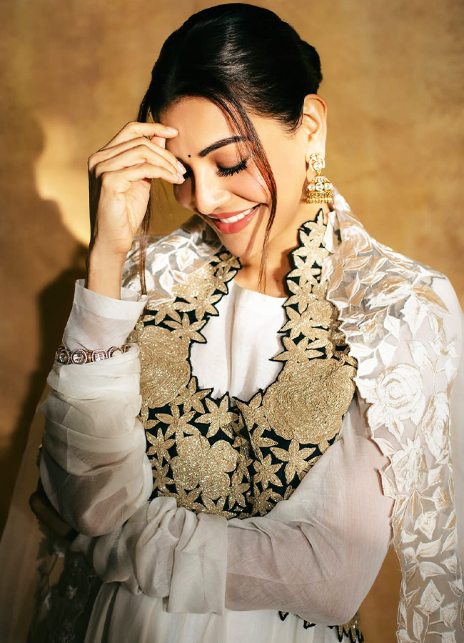 Kajal Aggarwal Stuns in Gorgeous Looks Photos10