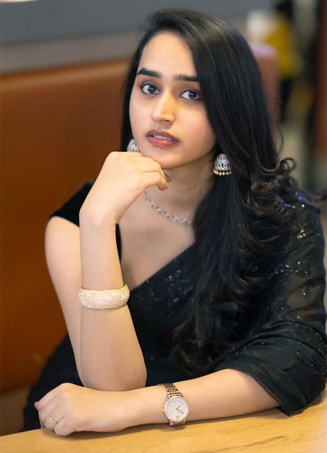 Beautiful Anchor RJ Charmila Chennai Love Story Movie Event4