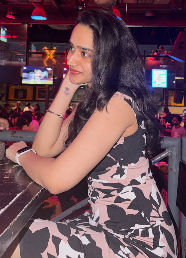 Beautiful Anchor RJ Charmila Chennai Love Story Movie Event5
