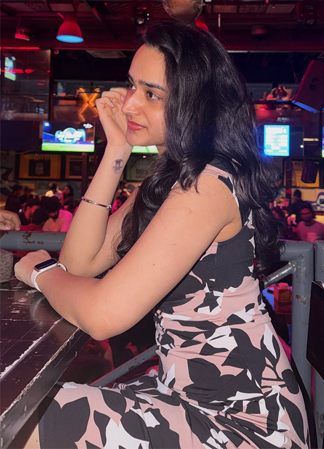 Beautiful Anchor RJ Charmila Chennai Love Story Movie Event7