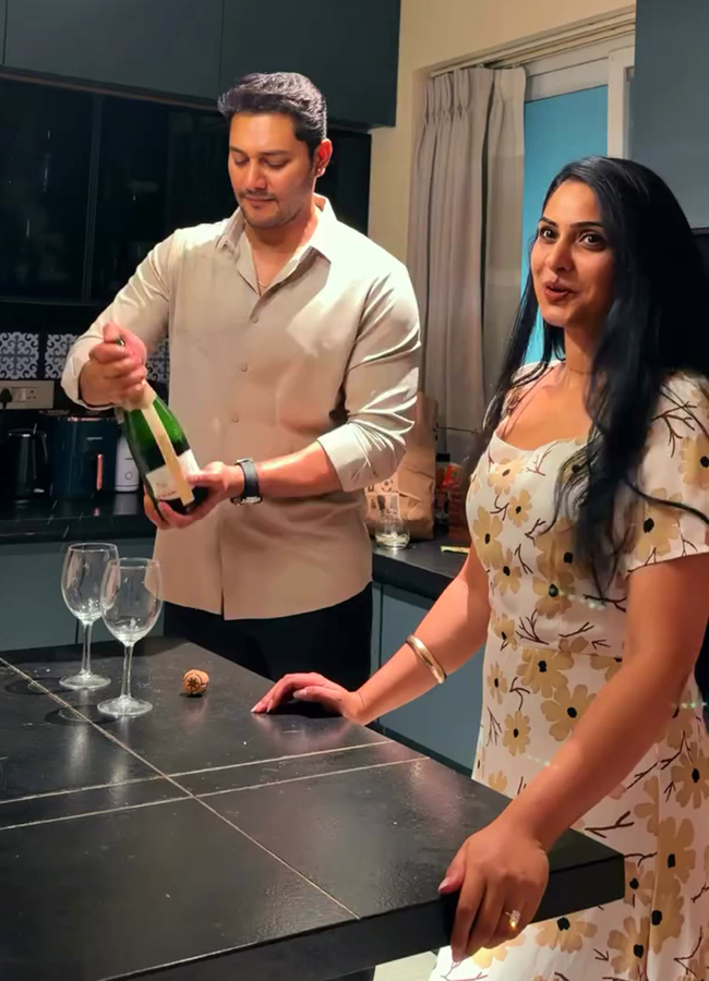 Tollywood Actor Prince Cecil Proposed to His Girlfriend viral photos2