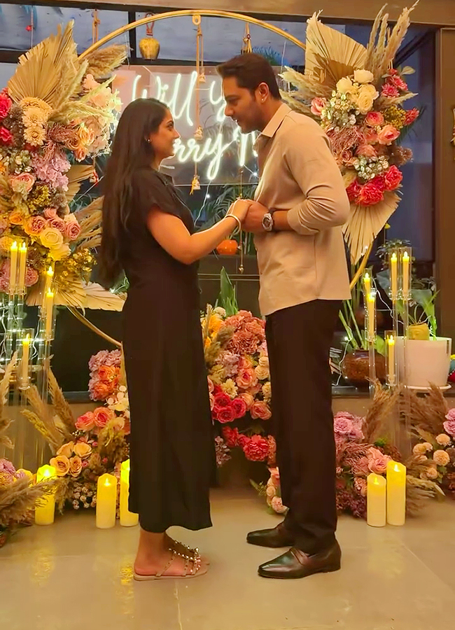 Tollywood Actor Prince Cecil Proposed to His Girlfriend viral photos4
