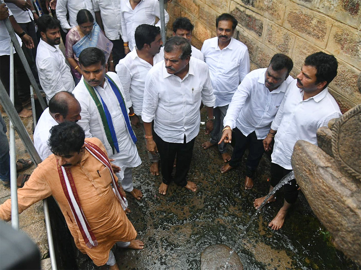 YSRCP Chalo Panchadarla Program Photo Gallery25