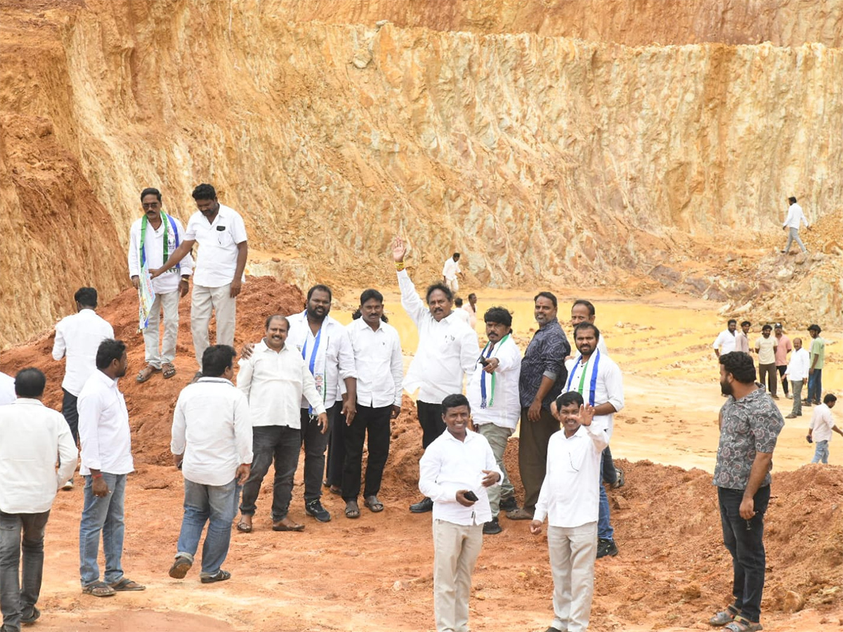 YSRCP Chalo Panchadarla Program Photo Gallery3