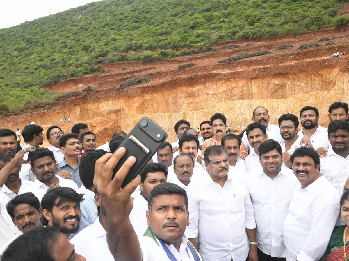 YSRCP Chalo Panchadarla Program Photo Gallery5
