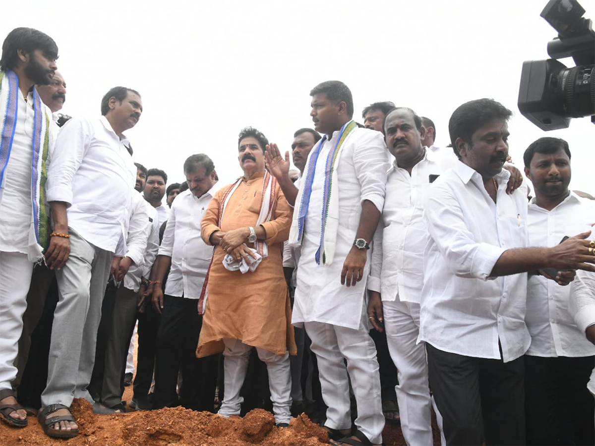 YSRCP Chalo Panchadarla Program Photo Gallery6