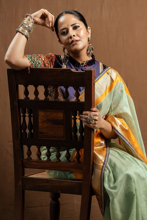 Anasuya Bharadwaj Stunning Looks In Saree Photos6