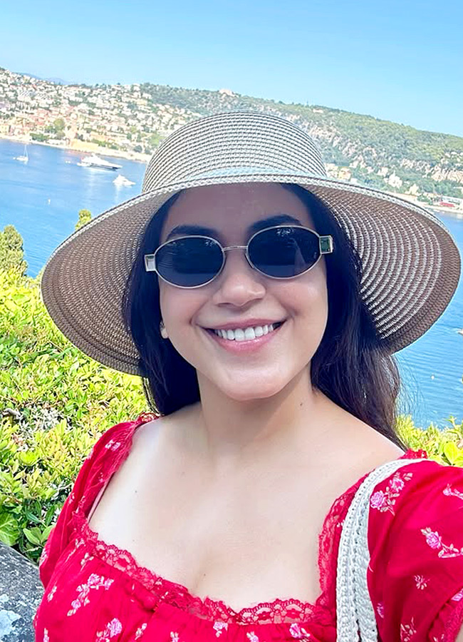 Actress Ritu Varma Travels the World: Photos10