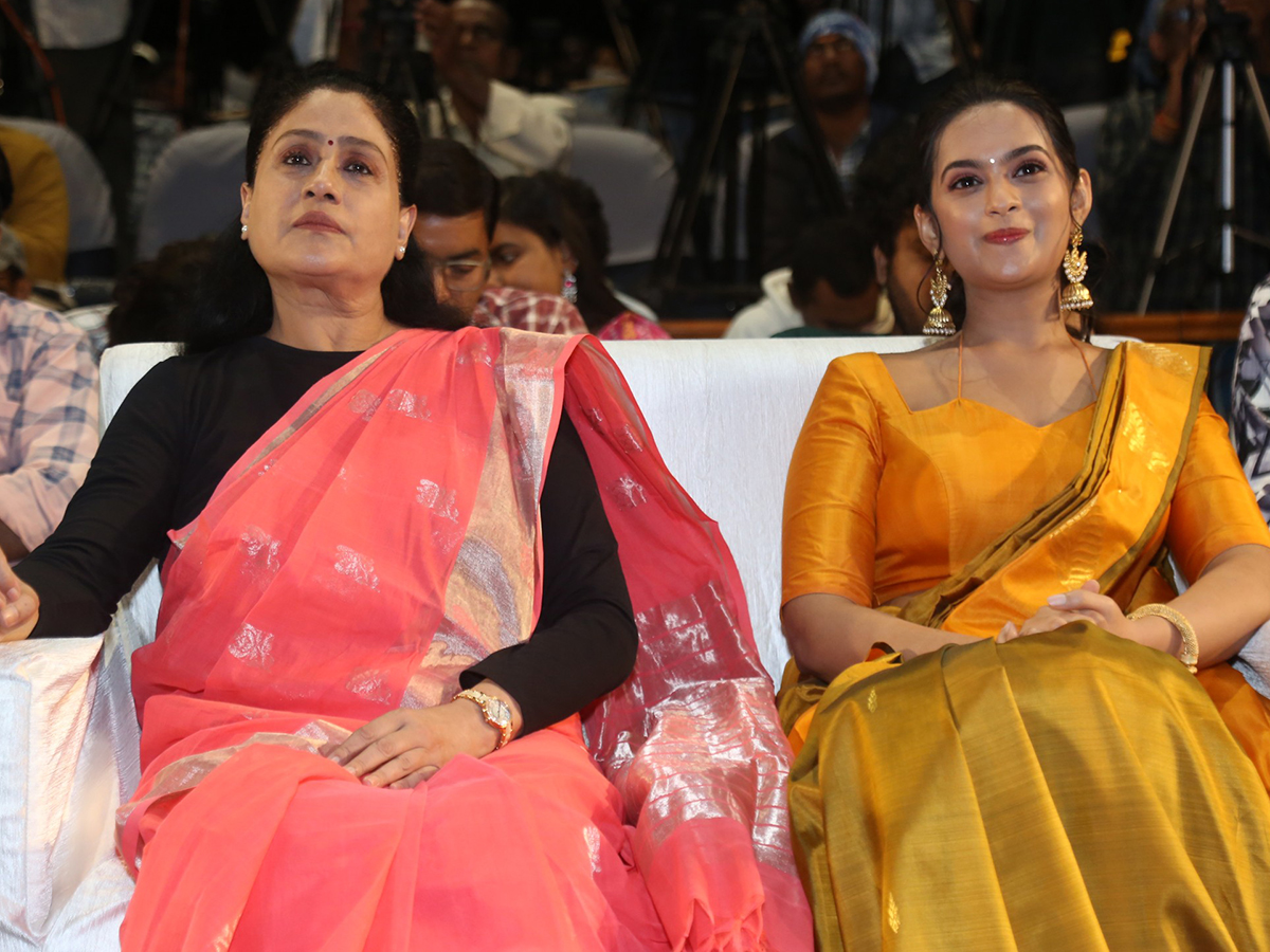 Abhinaya Krishna Karmakhya Trailer Launch Event HD Photos18