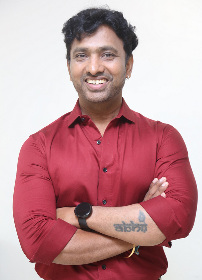 Abhinaya Krishna Karmakhya Trailer Launch Event HD Photos8