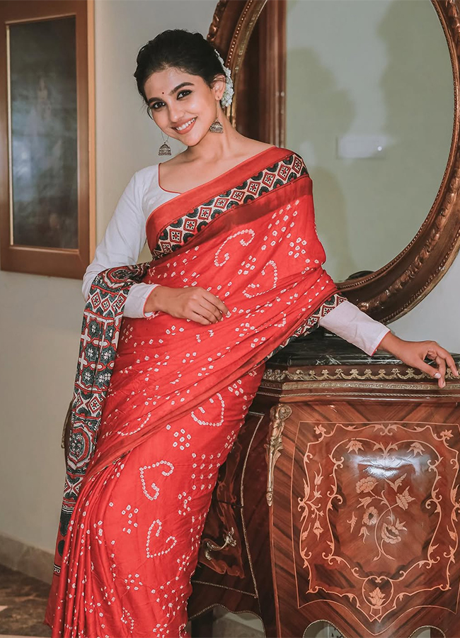 Actress Mamitha Baiju in Jana Nayagan Viral Photos14