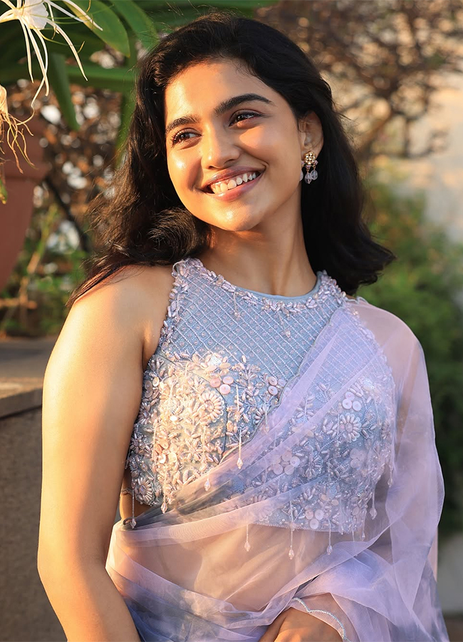 Actress Mamitha Baiju in Jana Nayagan Viral Photos9
