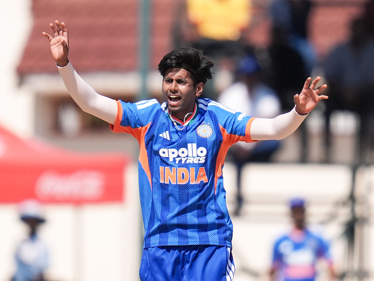 First T20 Cricket Match Between Zimbabwe and India HD Photos10