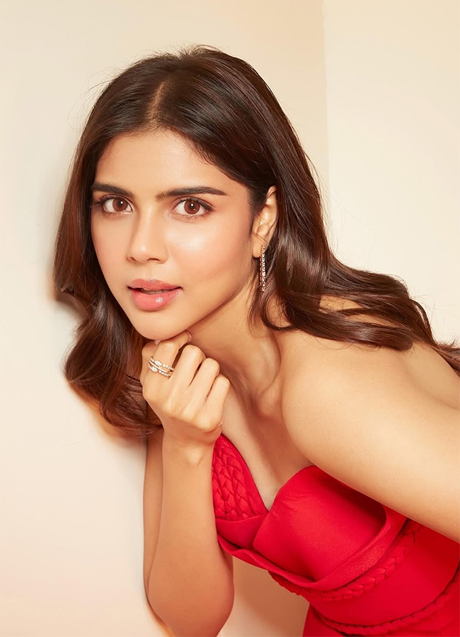 Actress Kalyani Priyadarshan Offer Ranveer Singh New Movie11