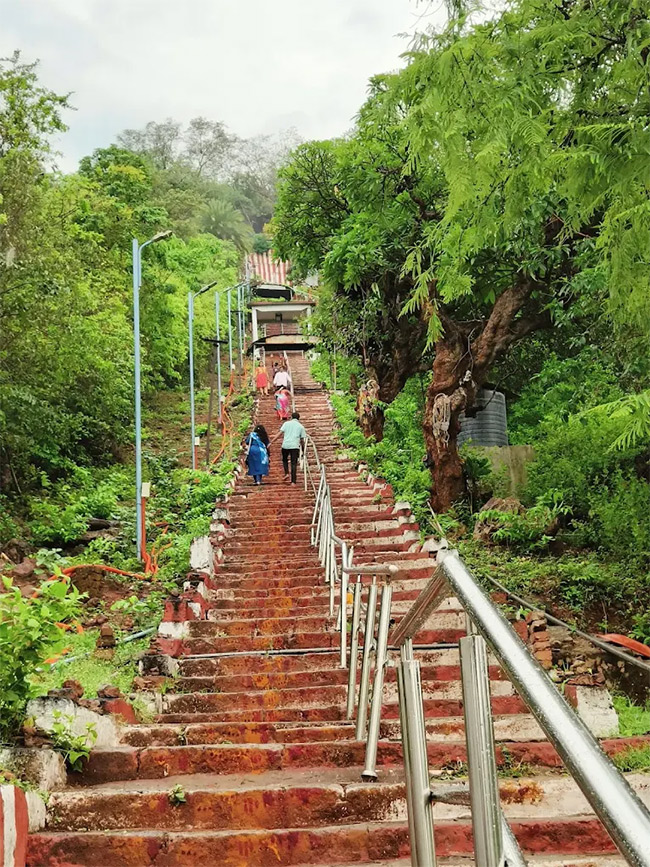 Devotional : Upamaka Sri Venkateswara Swamy Temple HD Photos25