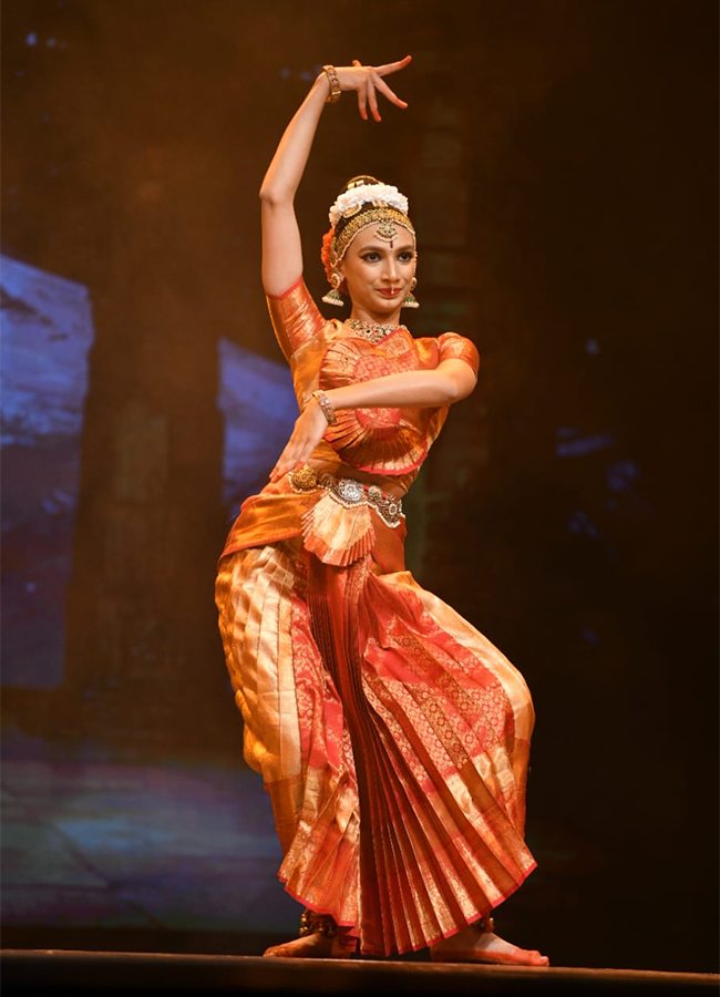 Dhanya Prasad Kuchipudi performance at Shilpakala Vedika8
