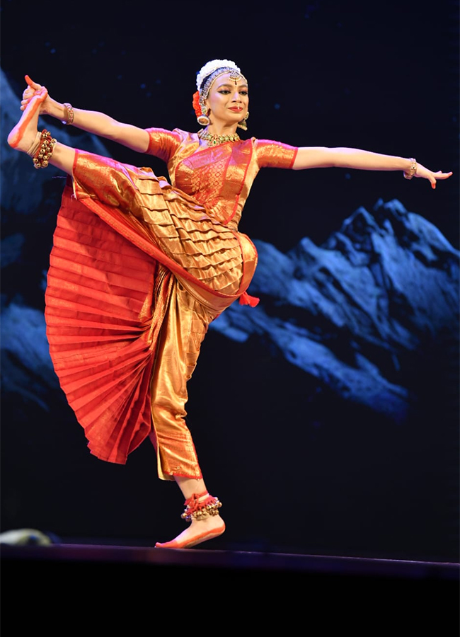 Dhanya Prasad Kuchipudi performance at Shilpakala Vedika9