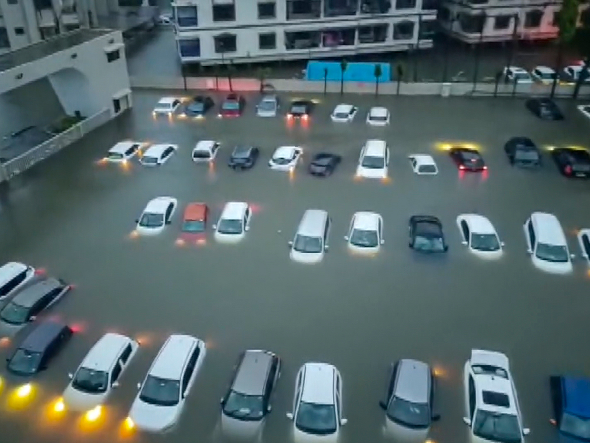 Rain havoc continues in South Gujarat Viral Photos1