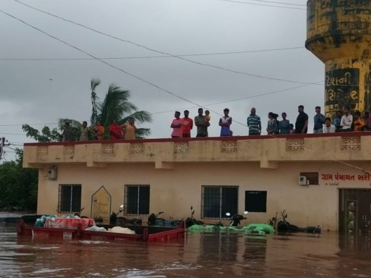 Rain havoc continues in South Gujarat Viral Photos7
