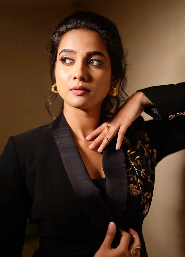 Chennai Love Story Released, Sri Gouri Priya Trends With Viral Photos17