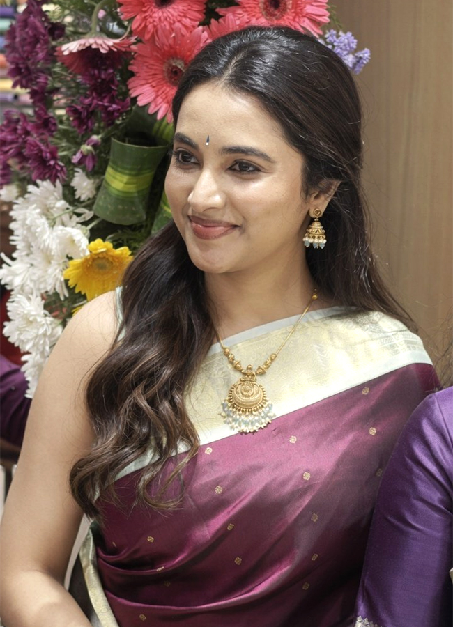 Actress Priyanka Mohan Fashion Mall Grand Opening At ECIL11