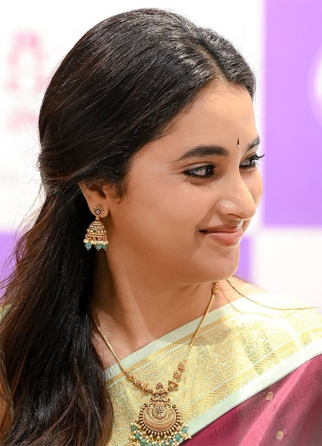 Actress Priyanka Mohan Fashion Mall Grand Opening At ECIL6
