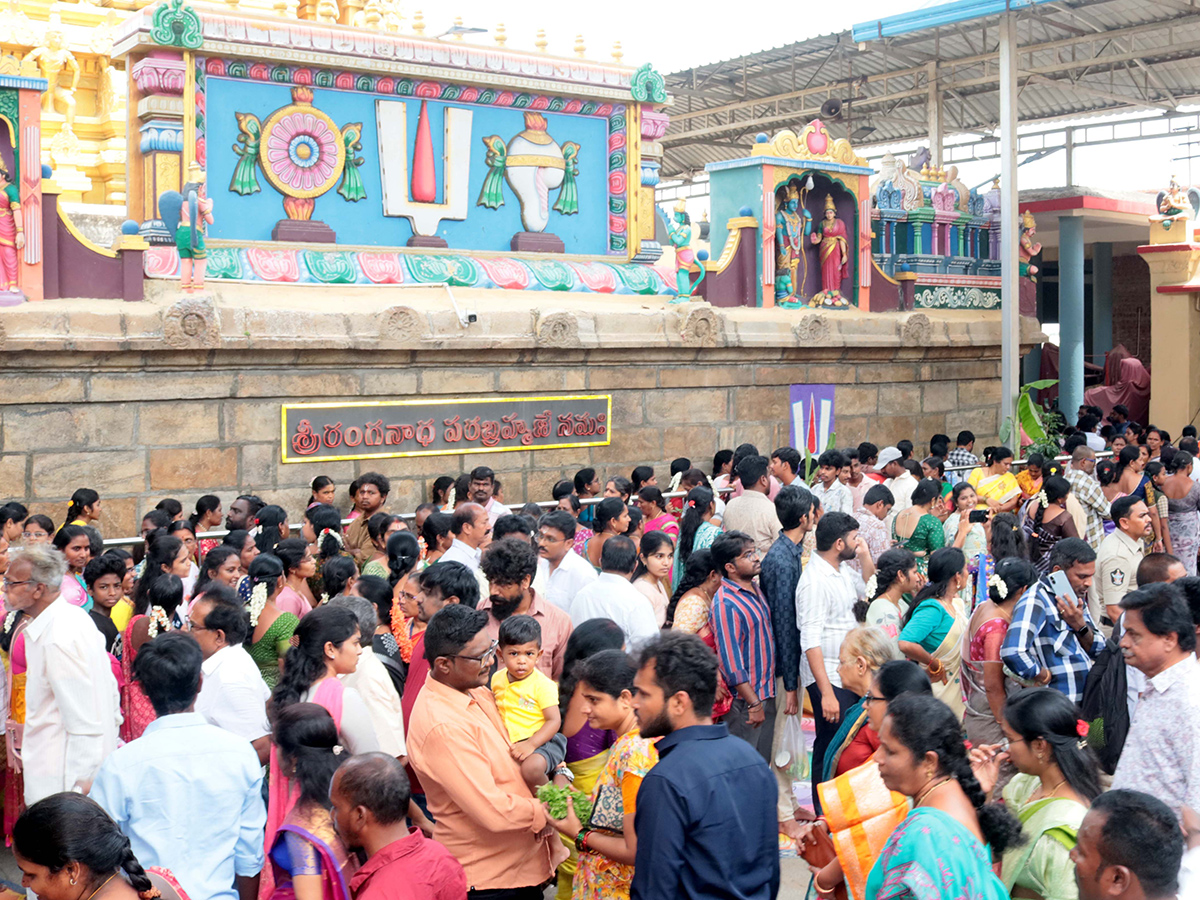 Devotional : Huge Devotee Rush Tholi Ekadashi 20261